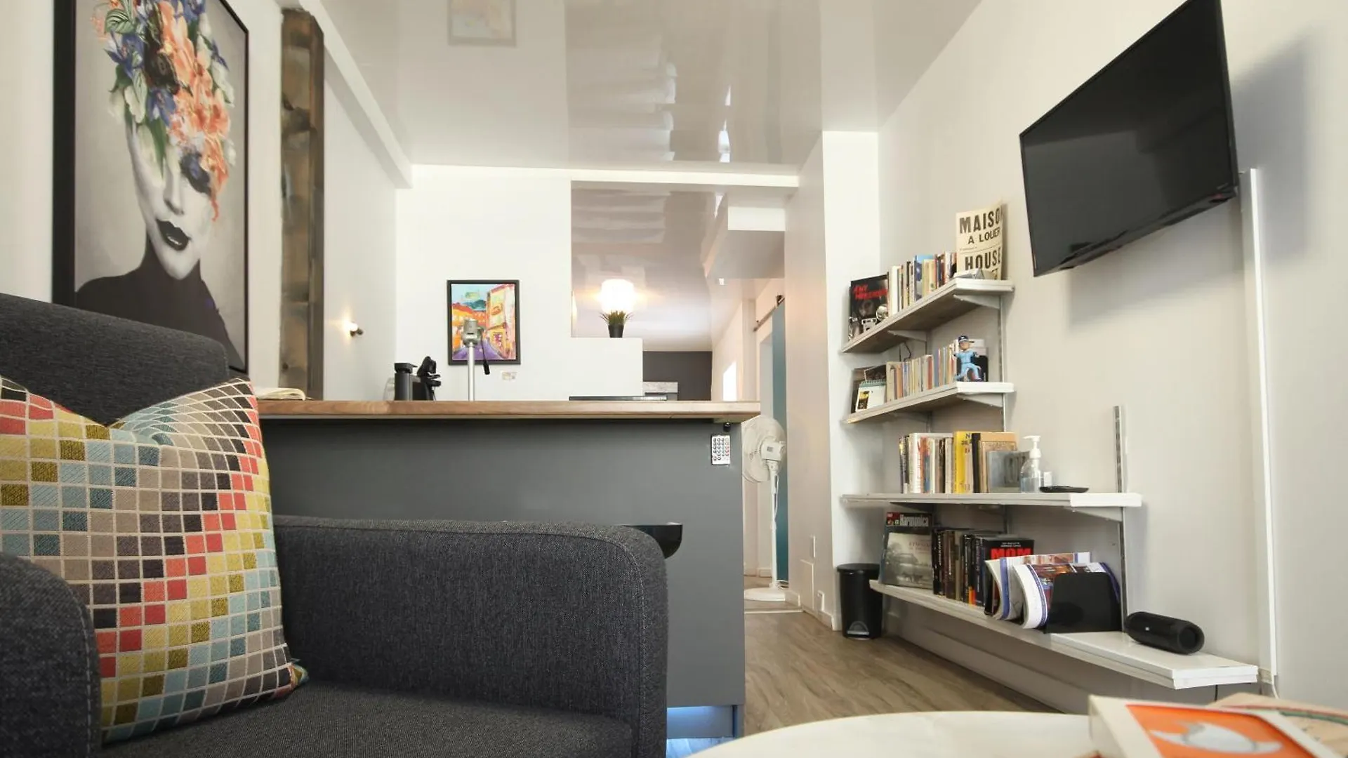 Place Des Arts By Hebergements Dcl Quebec City Apartment