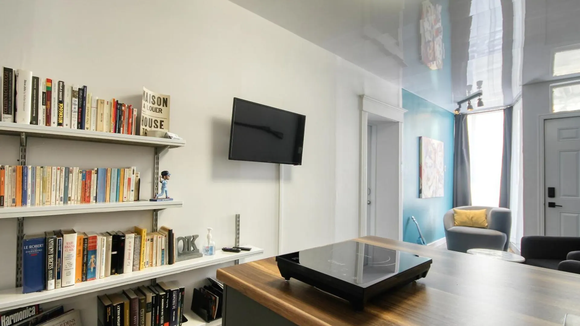 Place Des Arts By Hebergements Dcl Quebec City Apartment